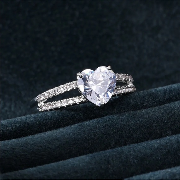 New Heart 925 Silver Elegant Women Wedding Ring - Picture 4 of 4